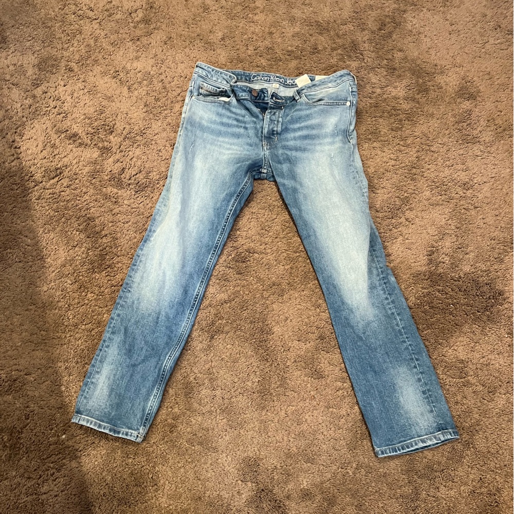 Calvin Klein jeans in Guc size 30 waist
